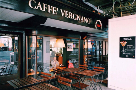 TUYỂN NỮ NHÂN VIÊN PHỤC VỤ QUÁN CAFE