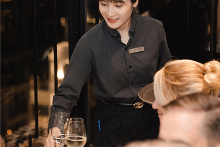 🌺PHỤC VỤ NHÀ HÀNG LƯƠNG 3000 💐 💐 💐